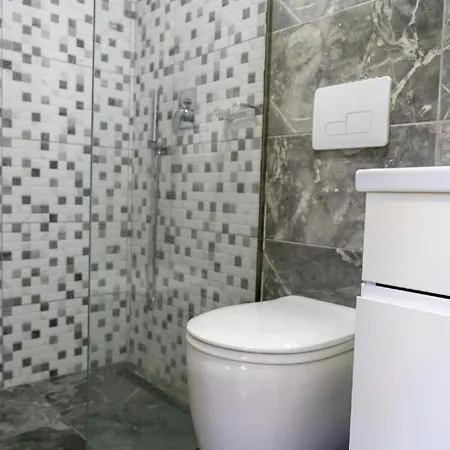 Elite - Seafront Apartamento Sarandë