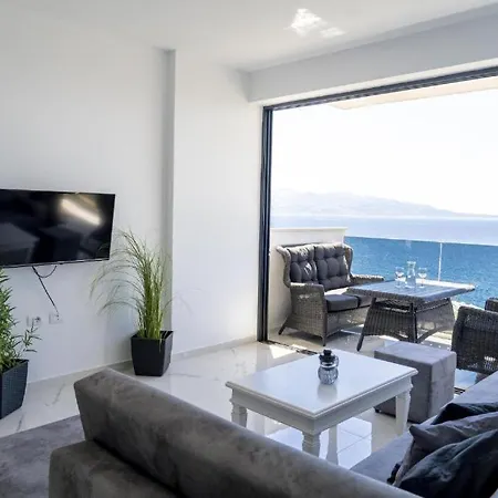 Elite - Seafront * Sarandë