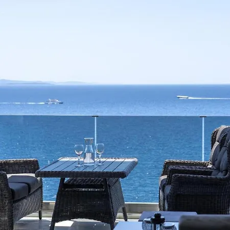 Elite - Seafront * Sarandë
