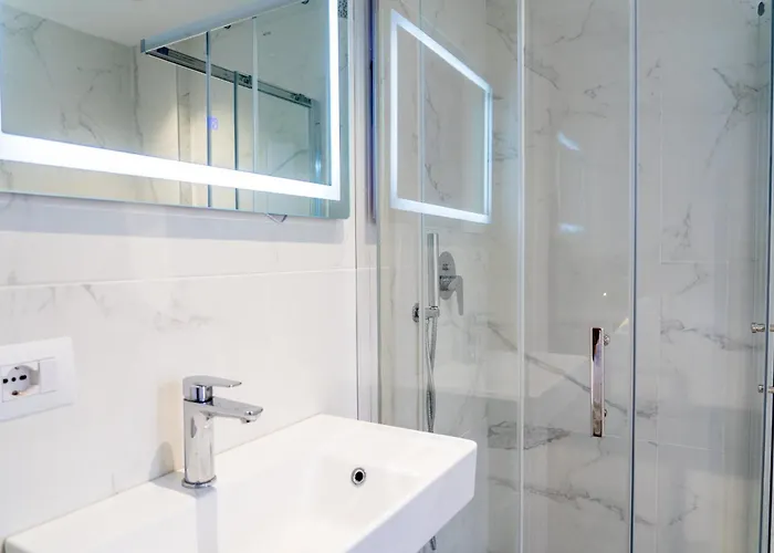 Elite - Seafront Daire Saranda