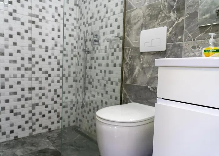 Elite - Seafront Daire Saranda