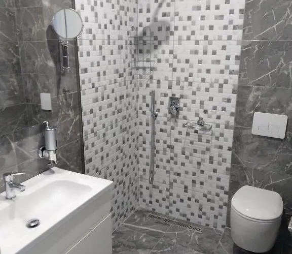 Elite - Seafront * Saranda